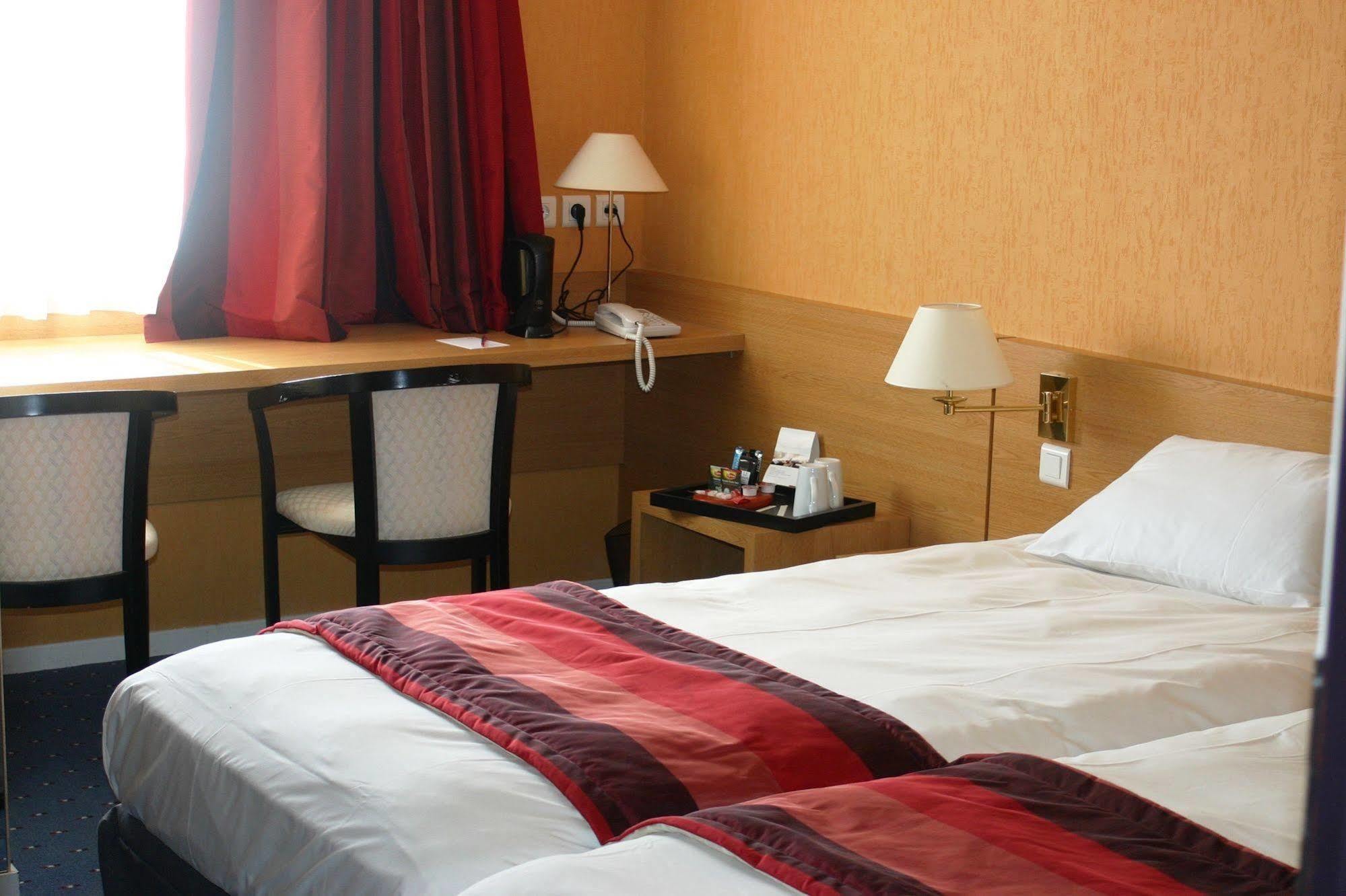 Mercure Hexagone Luxeuil المظهر الخارجي الصورة